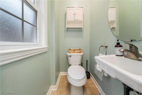 3678 Lynnfield Road Shaker Heights OH 44122