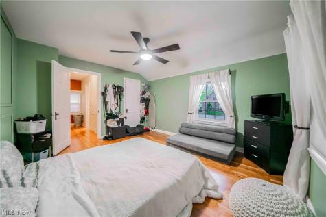 3678 Lynnfield Road Shaker Heights OH 44122