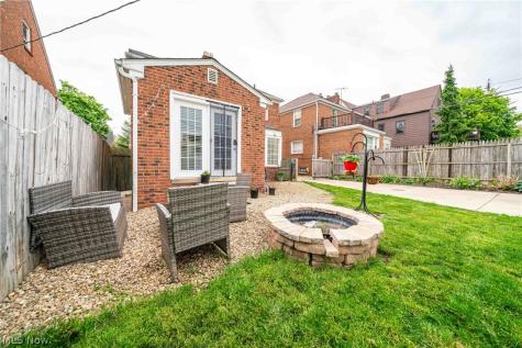 3678 Lynnfield Road Shaker Heights OH 44122