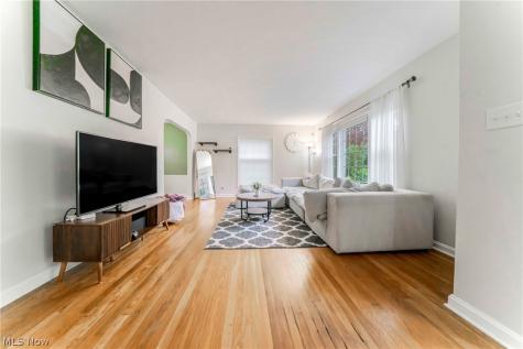 3678 Lynnfield Road Shaker Heights OH 44122