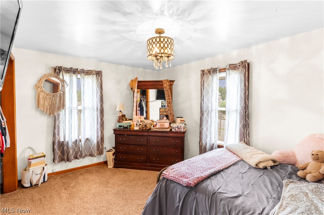 27 E Friend Street Columbiana OH 44408