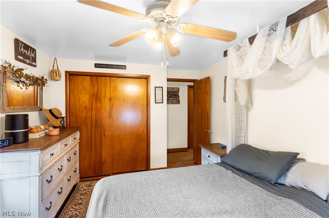 27 E Friend Street Columbiana OH 44408