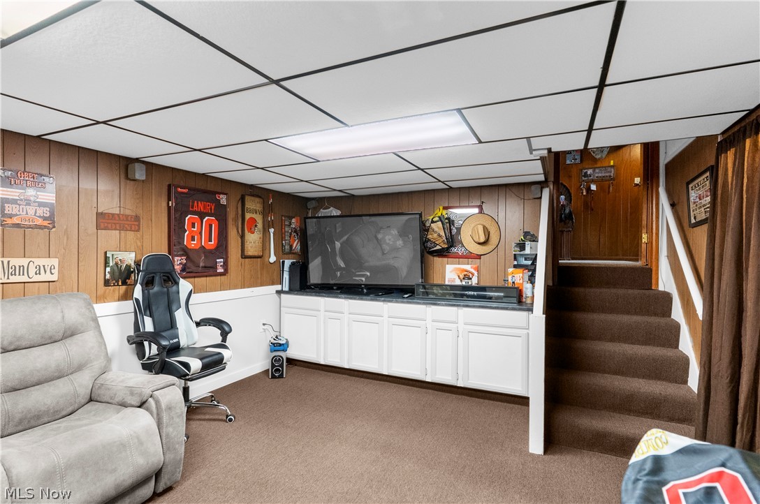 27 E Friend Street Columbiana OH 44408