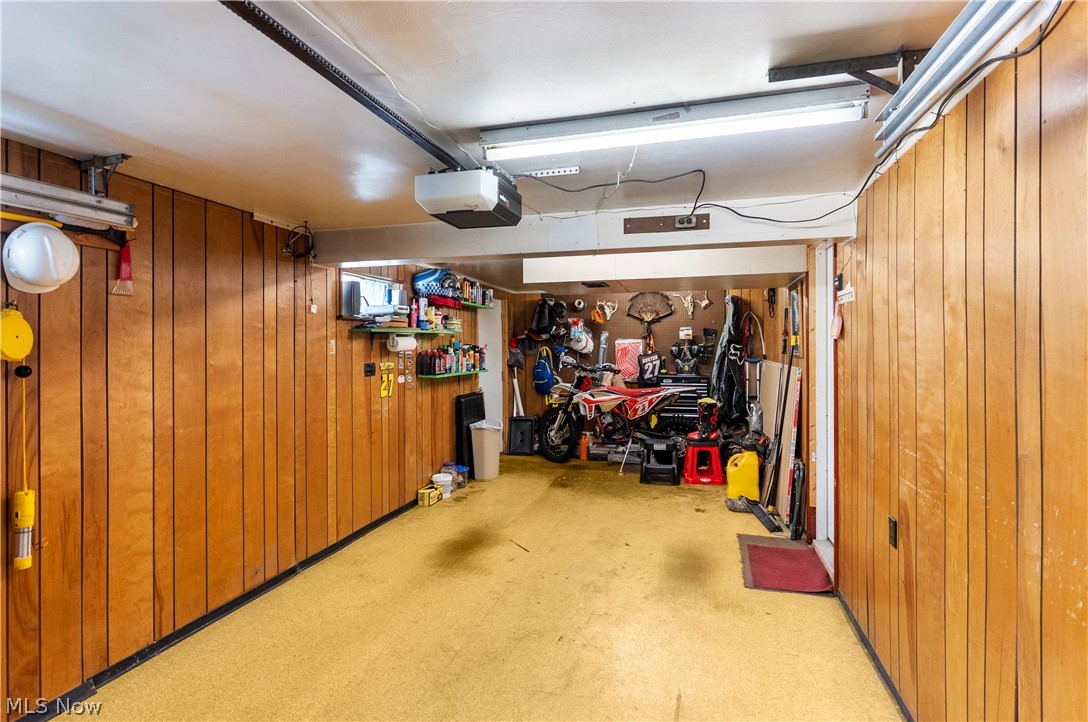 27 E Friend Street Columbiana OH 44408
