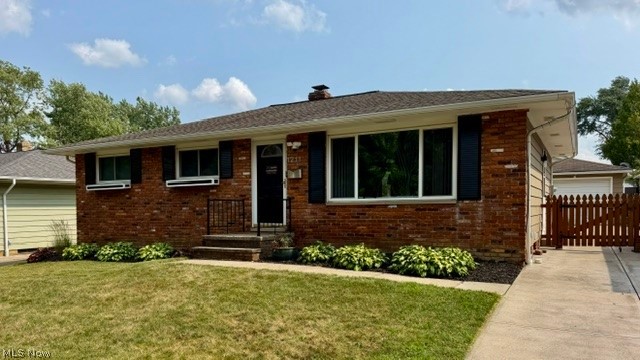 1211 Eric Lane Cleveland OH 44109