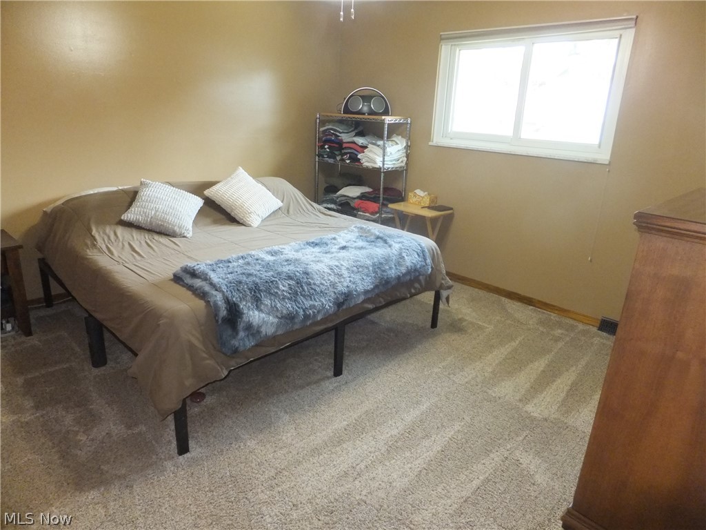 1211 Eric Lane Cleveland OH 44109