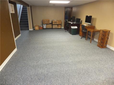 1211 Eric Lane Cleveland OH 44109