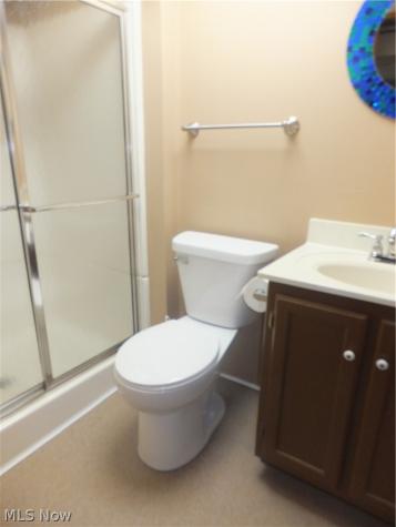1211 Eric Lane Cleveland OH 44109