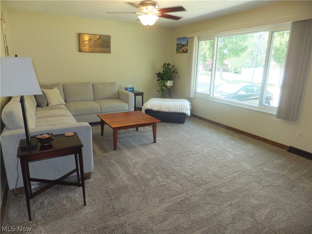 1211 Eric Lane Cleveland OH 44109