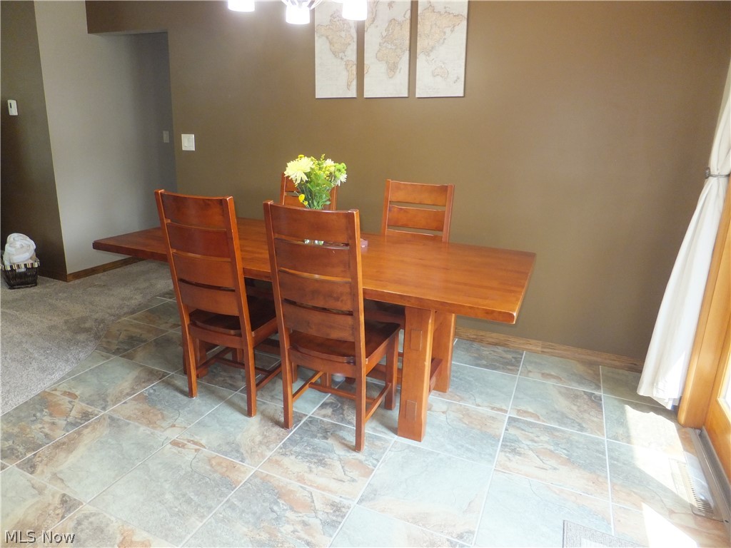 1211 Eric Lane Cleveland OH 44109