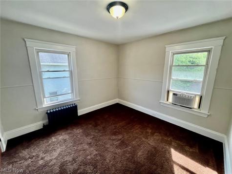 1720 Beaconwood South Euclid OH 44121