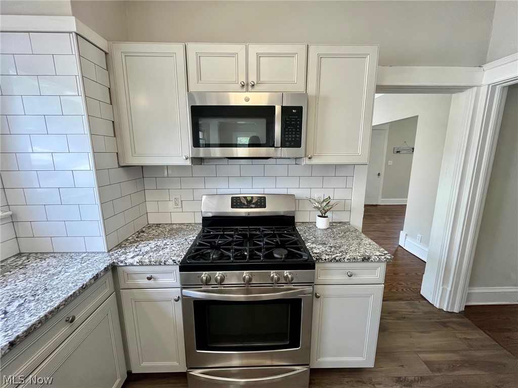 1720 Beaconwood South Euclid OH 44121