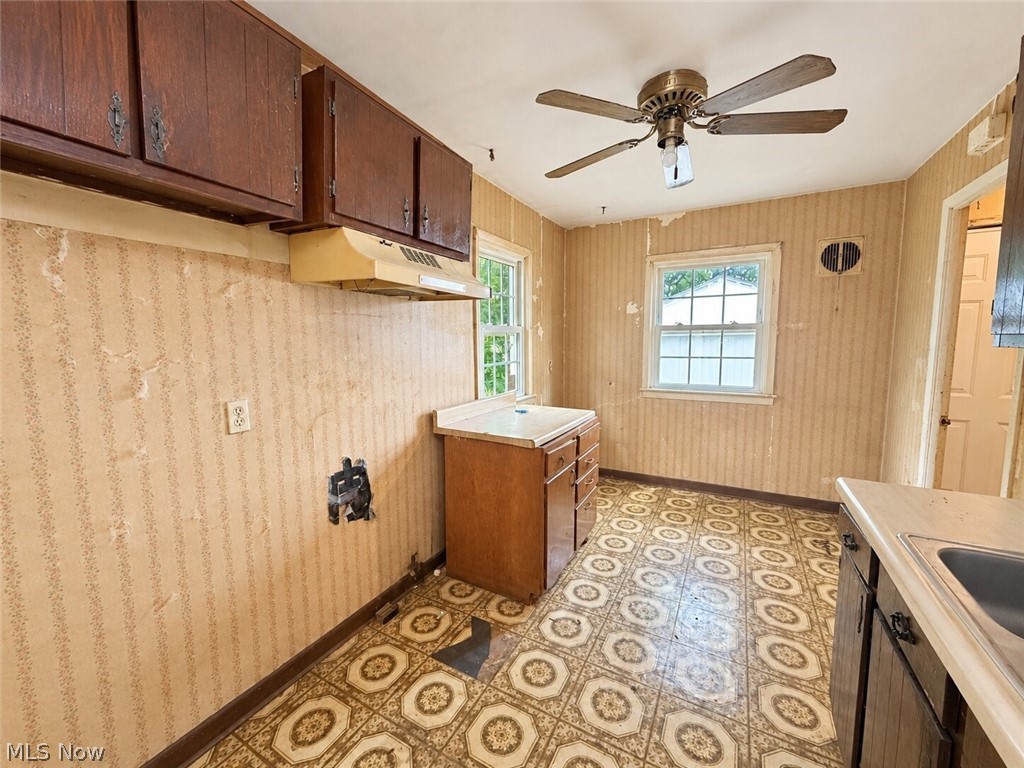 11914 Mcgowan Avenue Cleveland OH 44135