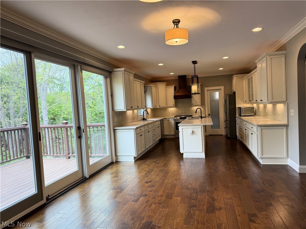 2 Creek Ridge Rocky River OH 44116