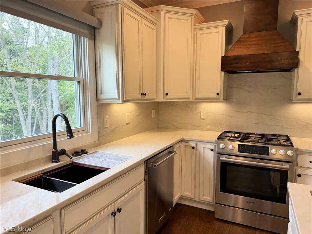 2 Creek Ridge Rocky River OH 44116