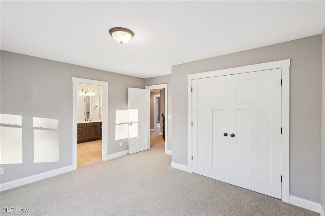 2 Creek Ridge Rocky River OH 44116