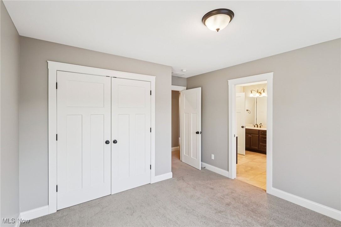 2 Creek Ridge Rocky River OH 44116
