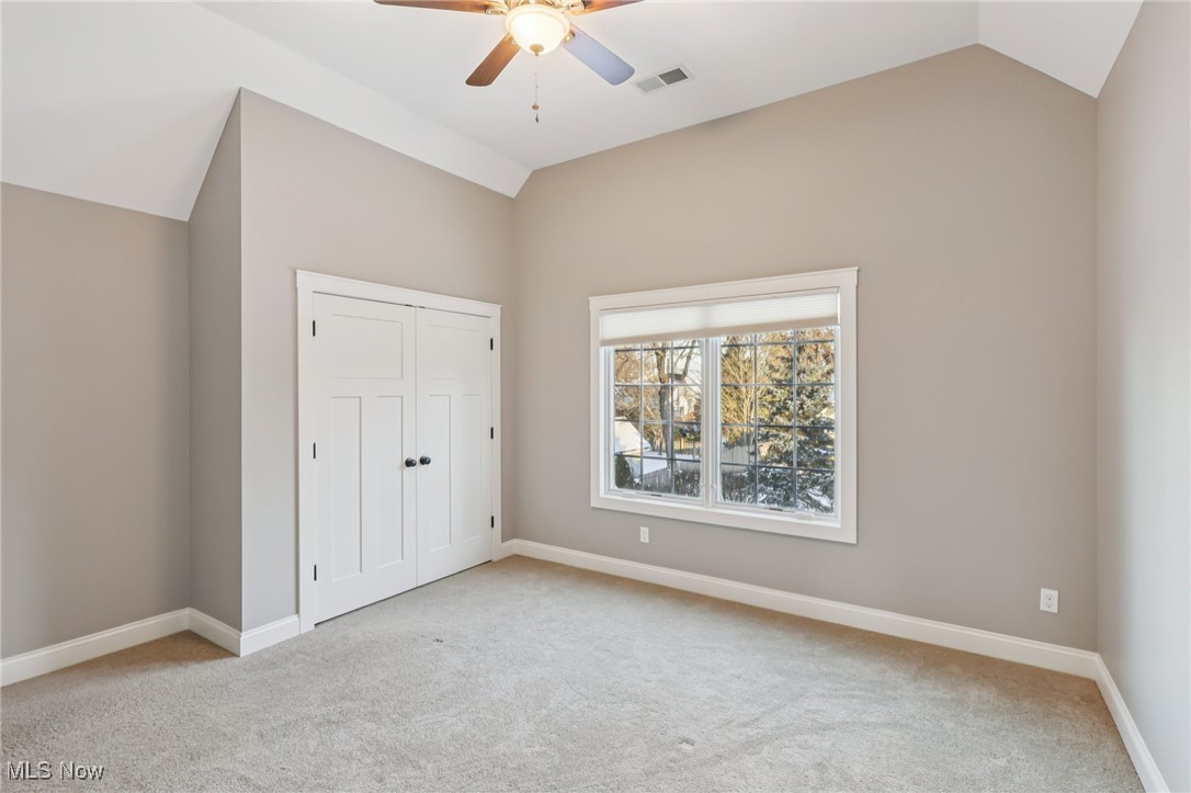 2 Creek Ridge Rocky River OH 44116