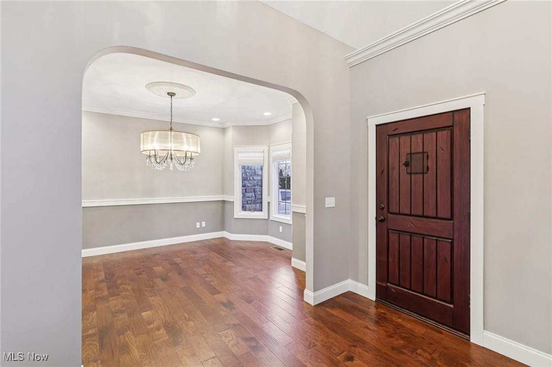 2 Creek Ridge Rocky River OH 44116