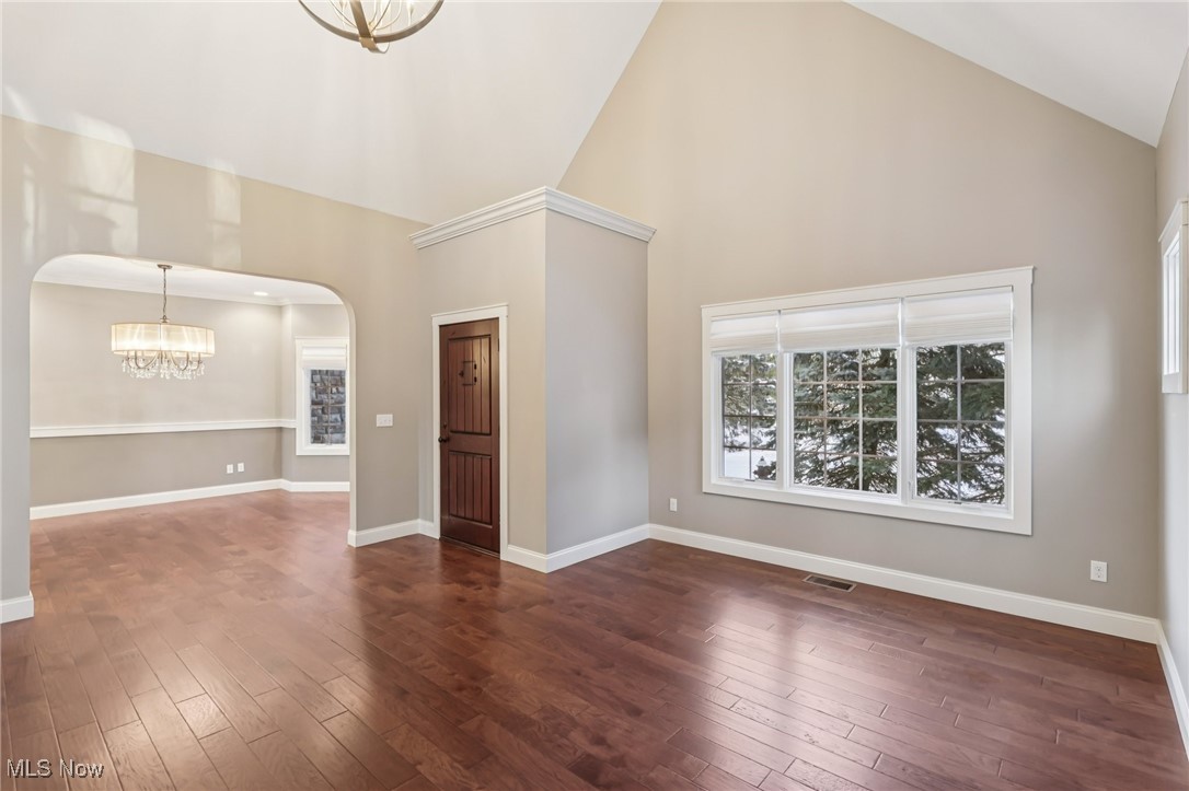 2 Creek Ridge Rocky River OH 44116