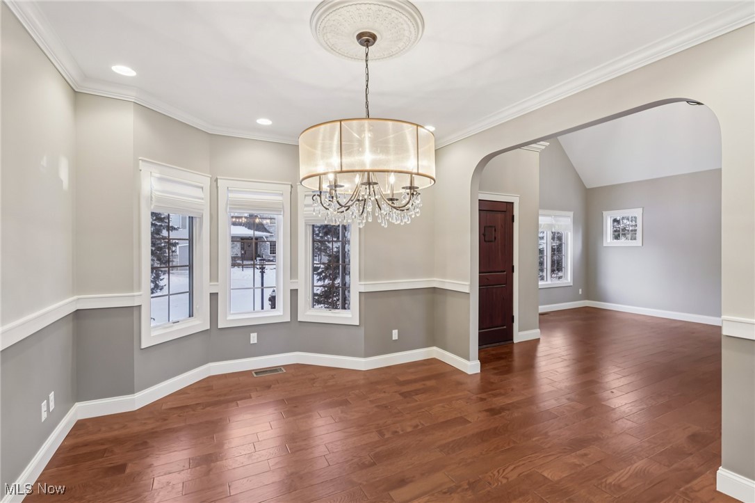 2 Creek Ridge Rocky River OH 44116