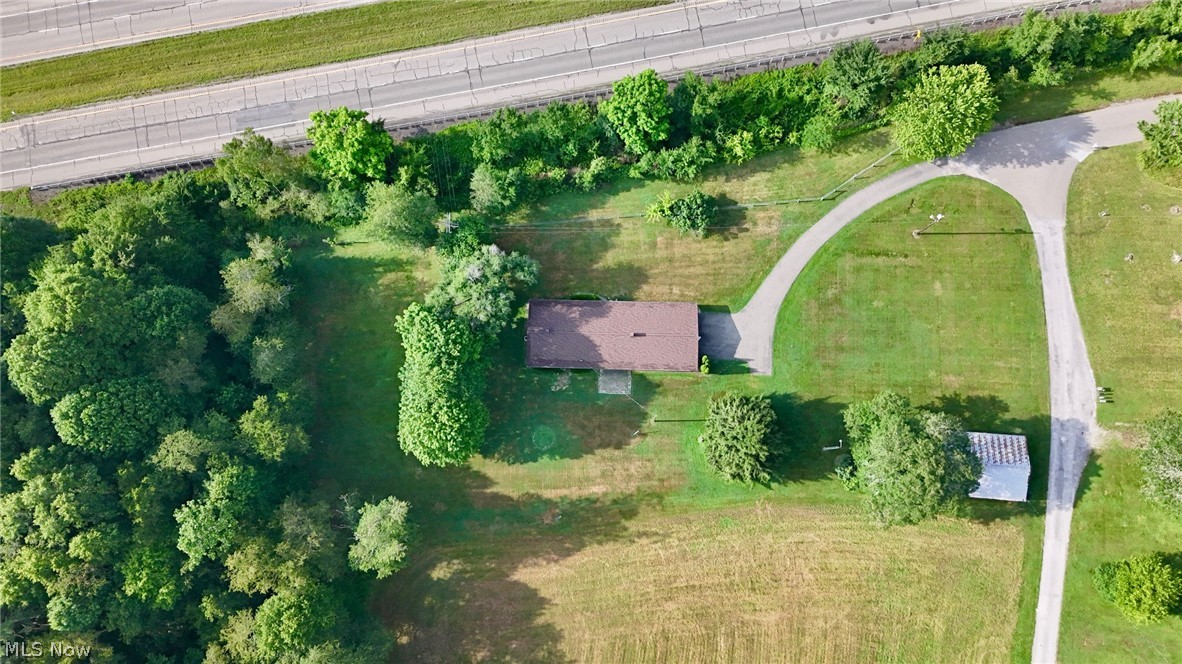 5779 Greer Road SE Uhrichsville OH 44683