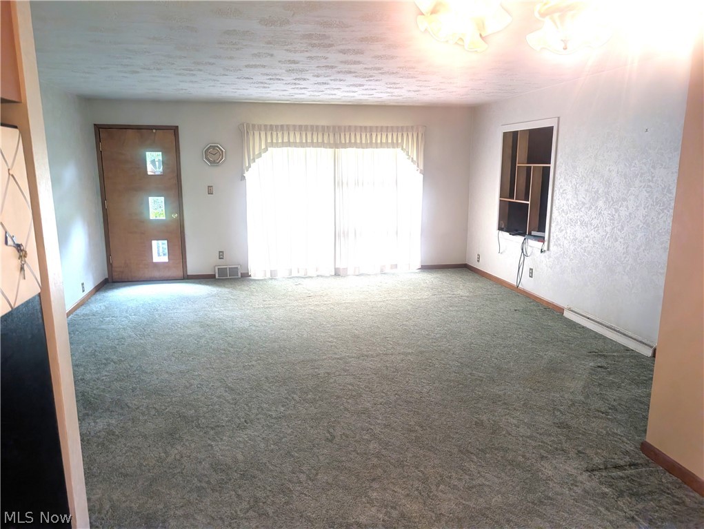 5779 Greer Road SE Uhrichsville OH 44683