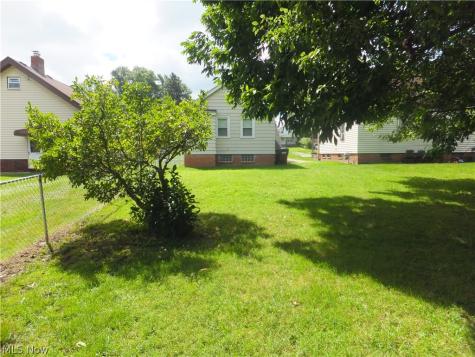 4102 Walter Avenue Parma OH 44134