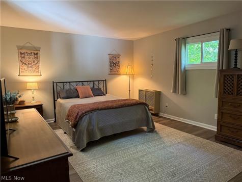 906 Dora Lane Aurora OH 44202
