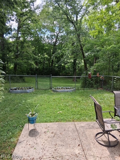 906 Dora Lane Aurora OH 44202