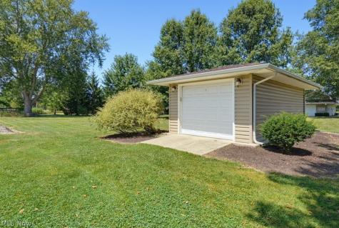 34892 State Route 303 Grafton OH 44044