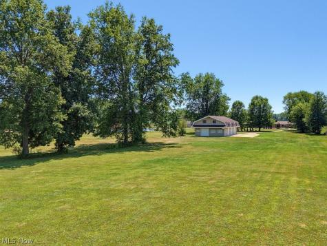 34892 State Route 303 Grafton OH 44044