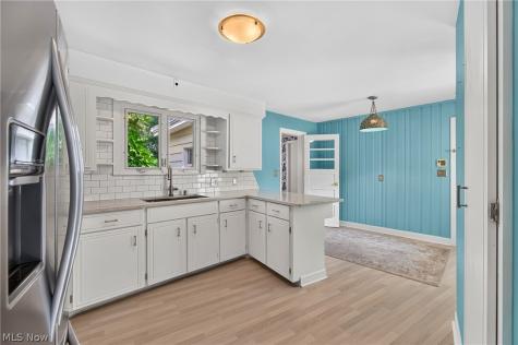 5547 West Boulevard NW Canton OH 44718