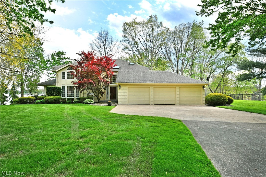 1551 Lake Crest Drive Roaming Shores OH 44084