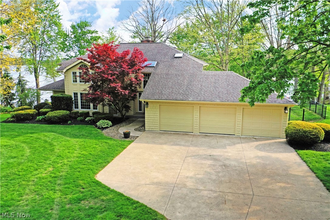 1551 Lake Crest Drive Roaming Shores OH 44084