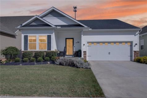 752 Hampshire Court Amherst OH 44001