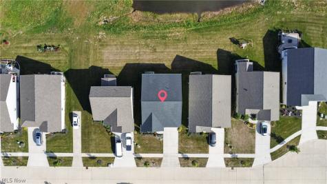 752 Hampshire Court Amherst OH 44001