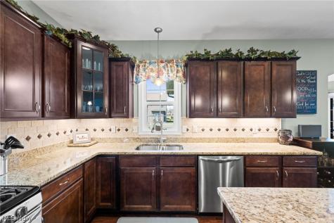 192 Shoreland Circle Willowick OH 44095