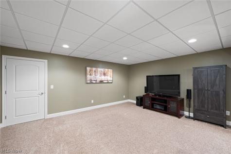192 Shoreland Circle Willowick OH 44095