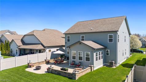 192 Shoreland Circle Willowick OH 44095