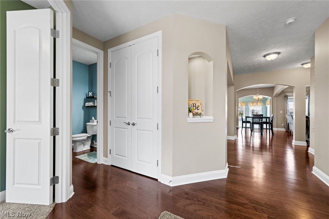 192 Shoreland Circle Willowick OH 44095