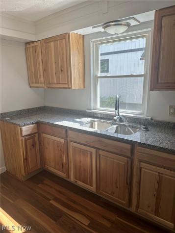 2206 25th Street SW Akron OH 44314
