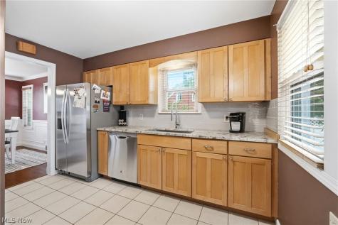 9704 Elsmere Drive Parma OH 44130