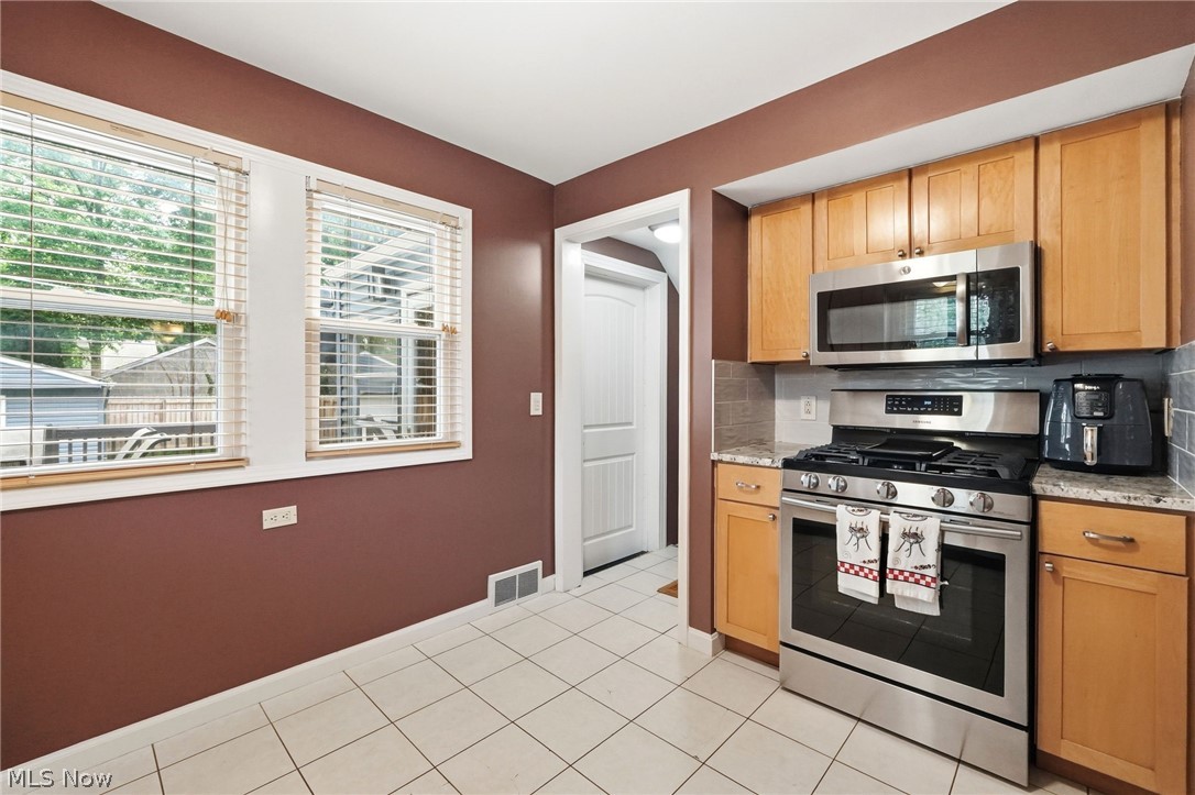 9704 Elsmere Drive Parma OH 44130