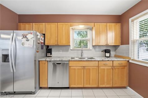 9704 Elsmere Drive Parma OH 44130