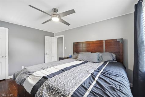 9704 Elsmere Drive Parma OH 44130