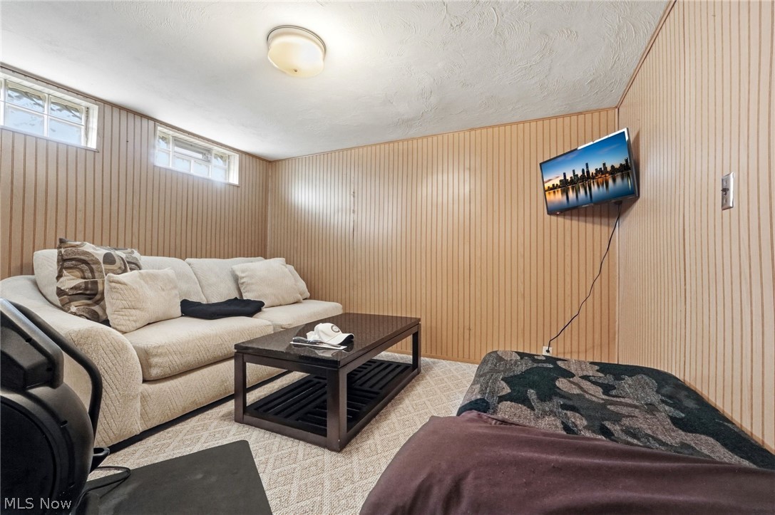 9704 Elsmere Drive Parma OH 44130