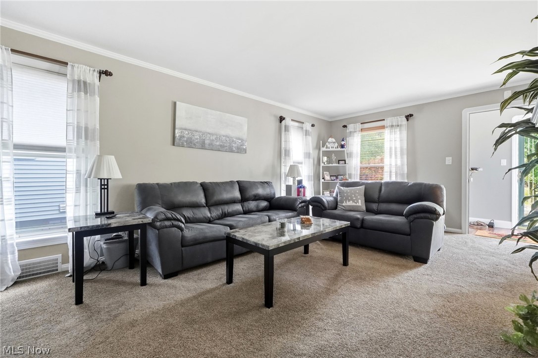 9704 Elsmere Drive Parma OH 44130