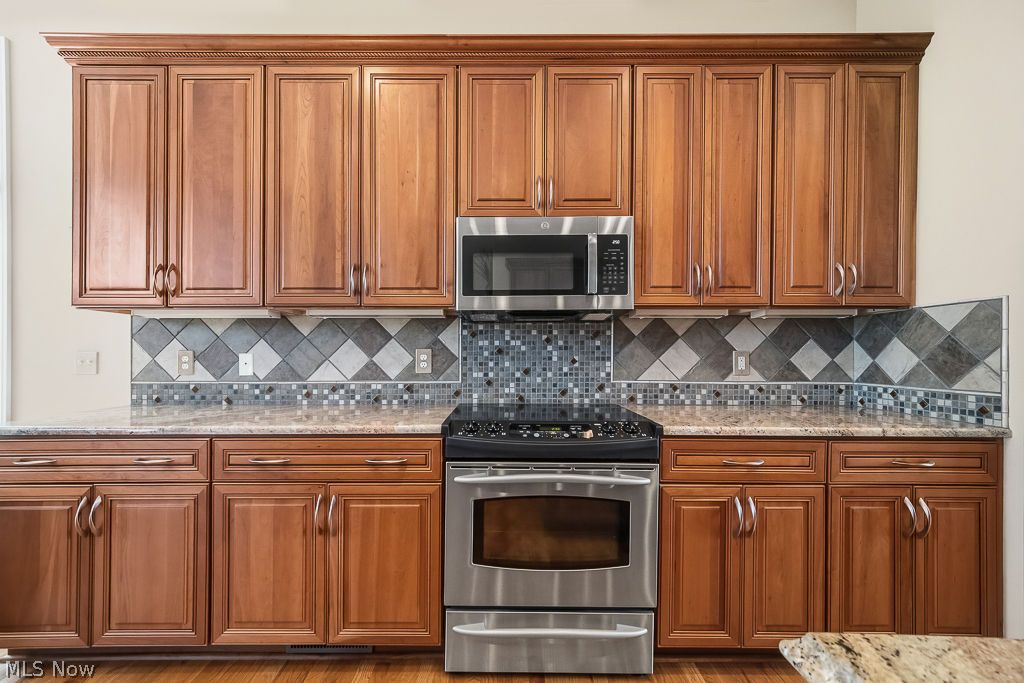 140 Regent Court Broadview Heights OH 44147