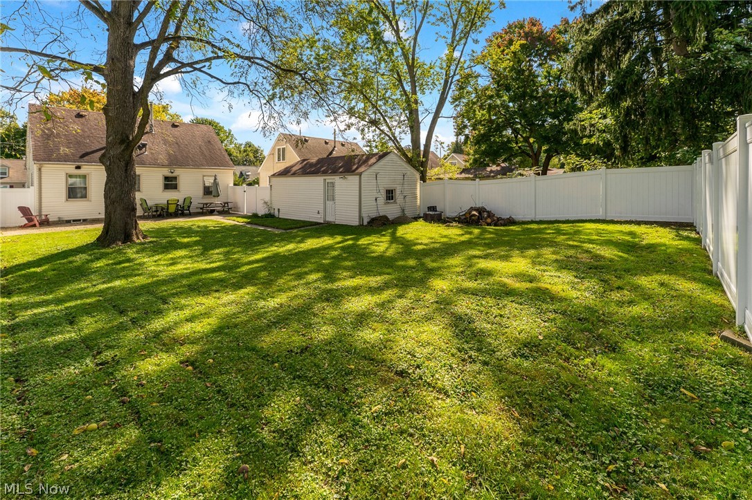 252 Parkgate Avenue Austintown OH 44515